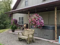Guesthouse with fresh country air, beautiful views. 25 minutes from Eau Claire. - 2-Star