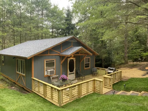 Charming Lakeside Cottage with Lakefront Deck