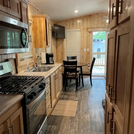 Creekside Cabin by The Ark