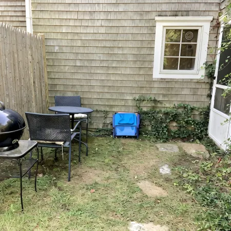 Cozy efficiency apartment/heated pool