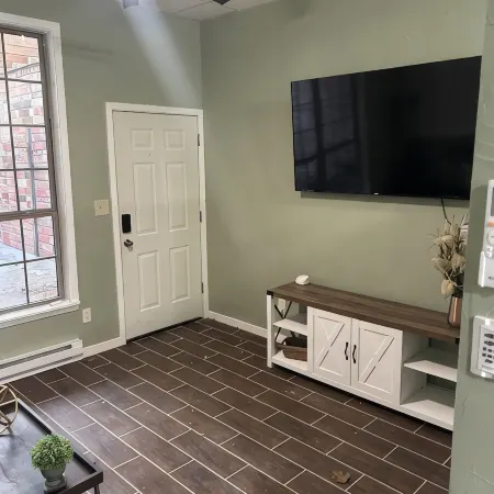Completely renovated! Within a few blocks of downtown bars and restaurants