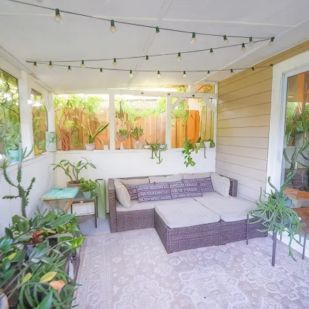 Boho-Style 2 Bed 2 Bath - 5 Mins From The Beach - Fenced In Yard - Pet Friendly