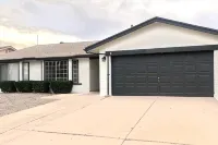 Casa Blanca Retreat, 3 BR Home w/ A/C & Free Wi-Fi - 4-Star