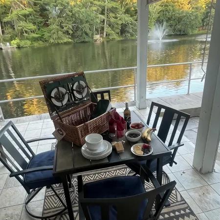 Tranquil Lakeside Waterfall Retreat-Summer is Upon us!