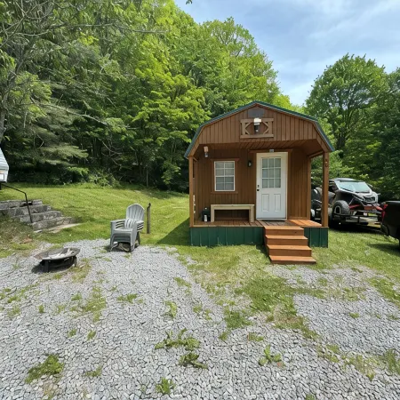 Pickles Place<br>Cabin located at trailhead of Hatfield and Mccoy/outlaw trails