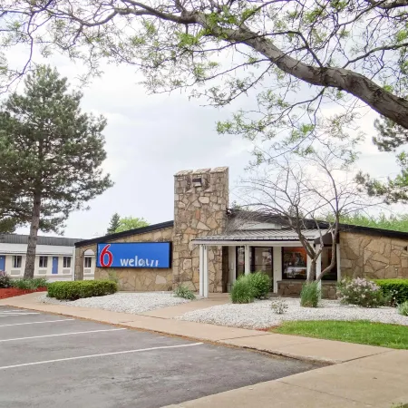 Motel 6 Erie, PA