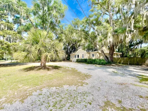 Charming Beaufort Retreat Entire Home Just Minutes from Downtown & Parris Island