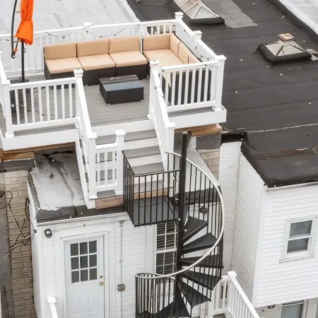 Pristine Townhouse With Rooftop Deck Near Canton!
