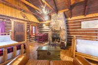Storm Mountain Lodge & Cabins - Parkering