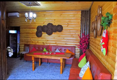 Camelot Hotel - Homestays