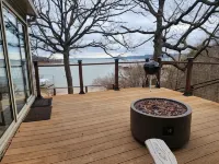 Waterfront Stay with Sandy Beach - Wifi