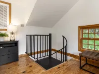 Stone Creek Cottage: PSU Creekside home on Spring Creek Hotels in Benner Township