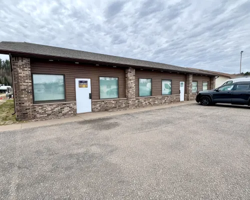 LOCATION, LOCATION, LOCATION!! Beautiful, newly constructed, spacious retreat Hotels in Ishpeming