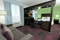 Hampton Inn & Suites Winnie