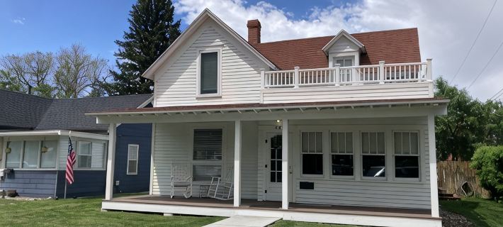 Downtown Cody! Walk to Shops and Restaurants Hotels in Park County