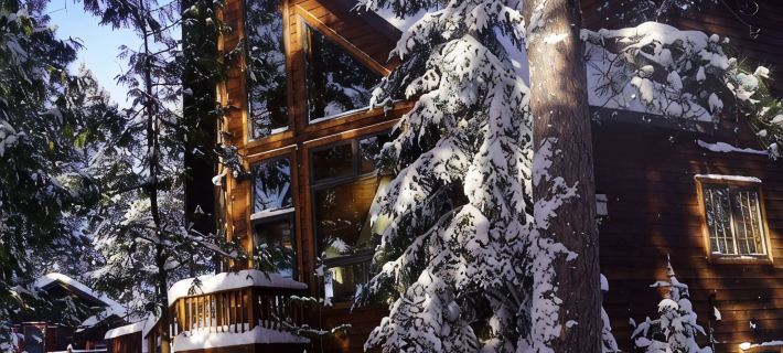 Year Around Beautiful Lake Home on Birch Lake 3 hours from Minneapolis. Hotels in Cass County