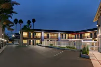 Torch Lite Inn at the Beach Boardwalk - Motels