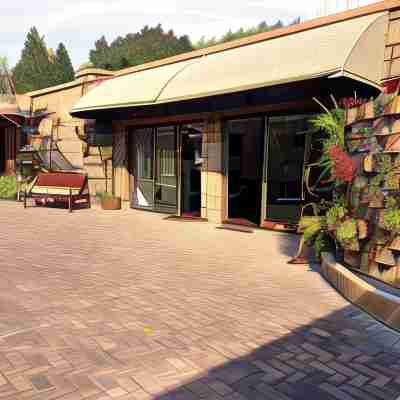 61 on Ireland Guest House and Conferencing Hotel Exterior
