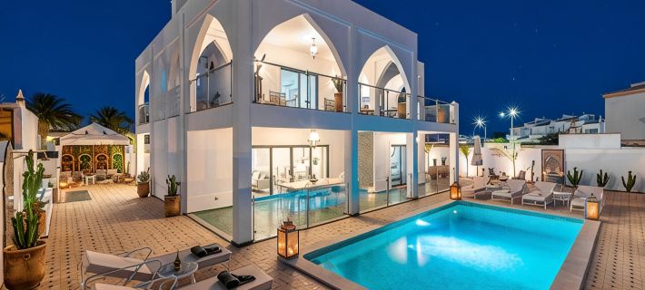 Riad Matias Galé - Luxury, private pool, AC, free wifi, 5min from the beach Hotel a Guia