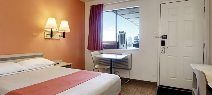 Super 8 by Wyndham Woods Cross/Salt Lake City North Hotels in Davis County