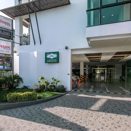 River Hotel Pattani