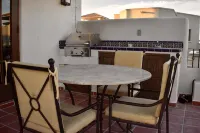 Casa Paraiso - 1 minute walk to the Beach! - جاكوزي