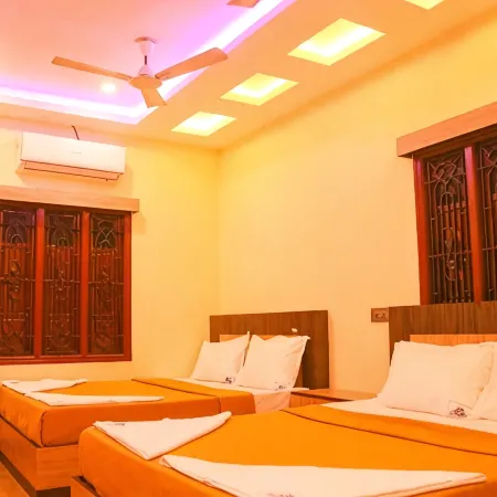 Sree Kumaran Residence