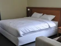 City Hotel Kendari Hotels in Mandonga