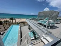 The Hype Beachhouse - สระว่ายน้ำแบบอินฟินิตี้