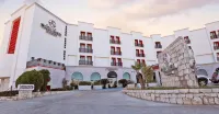 Hotel Colón Plaza Business Class - parking