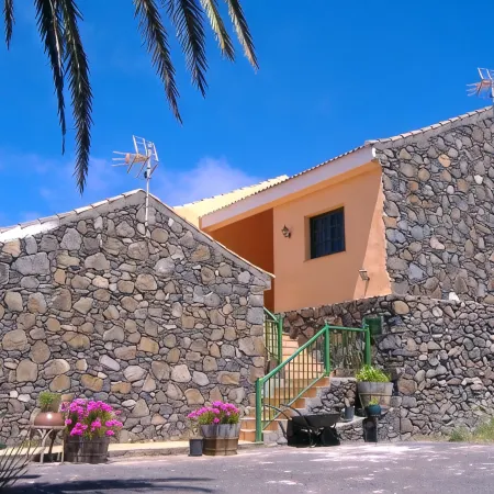 Casas Rurales Amparo Las Hayas
