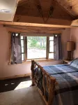 Rustic Foxhole