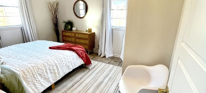 3-bedroom Mid-Mod home in Fort Smith with King bed, WiFi โรงแรมในฟอร์ตสมิธ