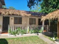 LALUNA COTTAGES - Auberges