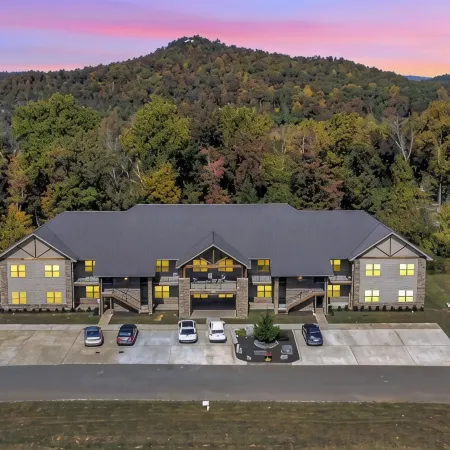 Townsend Peaceful Side Smoky Mountains Near Cades Cove Hip Vintage Condo