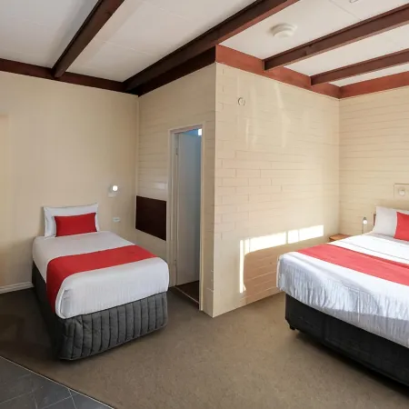 Ashton Motel