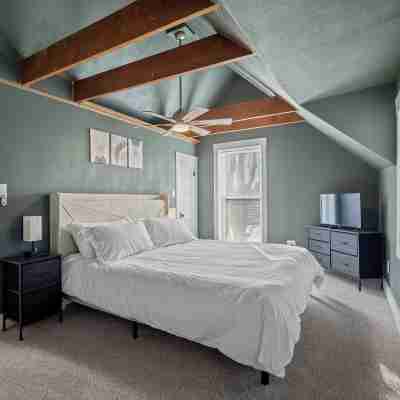Elle House4 Bedroom House in Historic Downtown Siloam Springs Rooms