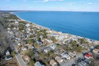 "Tide Vibes" at Ferry Beach - a 4 Bed/3 Bath Spacious Retreat for 13!