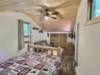 Cozy Cabin with Fireplace, Firepit, Close to Lake