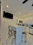 Unit 7 -1 BDRM/Pool/Near Beach/Airport/Supermarket - Homestays