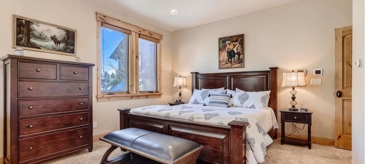 Beautiful 3 bedroom with private hot tub, walkable to town and trails Hotels in Frisco