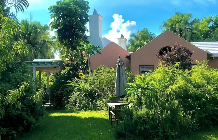 Magical private estate:3 bed Sage Cottage,big porch near Cambridge Beaches & fun