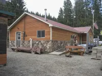 Colter's Cabin Yellowstone Getaway, Cooke City, MT - Wifi