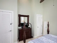 Poolside Cottage #412 - Tiny houses