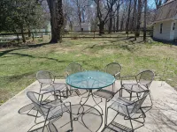Family Home, walk to Downtown Overland Park! - balcón