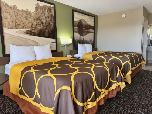 Super 8 by Wyndham Madison/Ridgeland Area - 2-Star