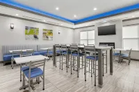 Best Western Plus First Coast Inn  Suites - parking