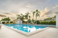 Microtel by Wyndham South Forbes Near Nuvali - Gym
