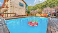 Gapyeong Rainbow Pension - Condos