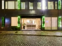 Hotel Moon & Sun Porto Отели рядом с достопримечательностью «Церковь кармелитов»